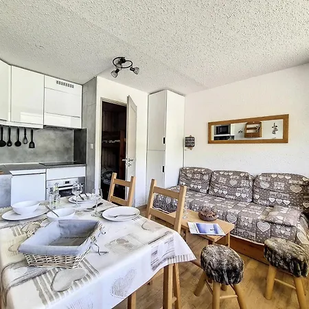 Résidence Aravis - Rénové · Aux Pieds · Balcon Sud Ouest Mae-6844 Apartamento